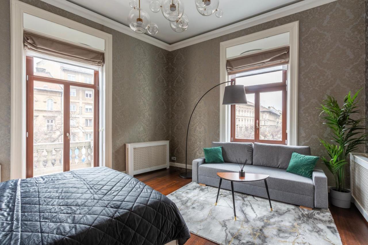 Luxury Apartment With Balcony Next To The New York Cafe Budapest Bagian luar foto