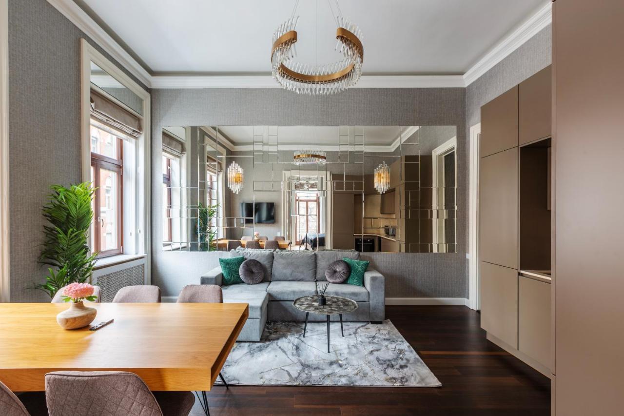 Luxury Apartment With Balcony Next To The New York Cafe Budapest Bagian luar foto